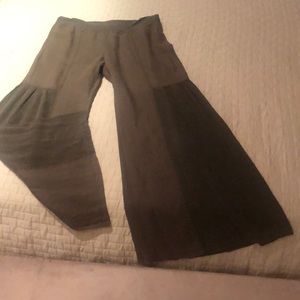 Linen long bell bottom pull on olive green pant.
